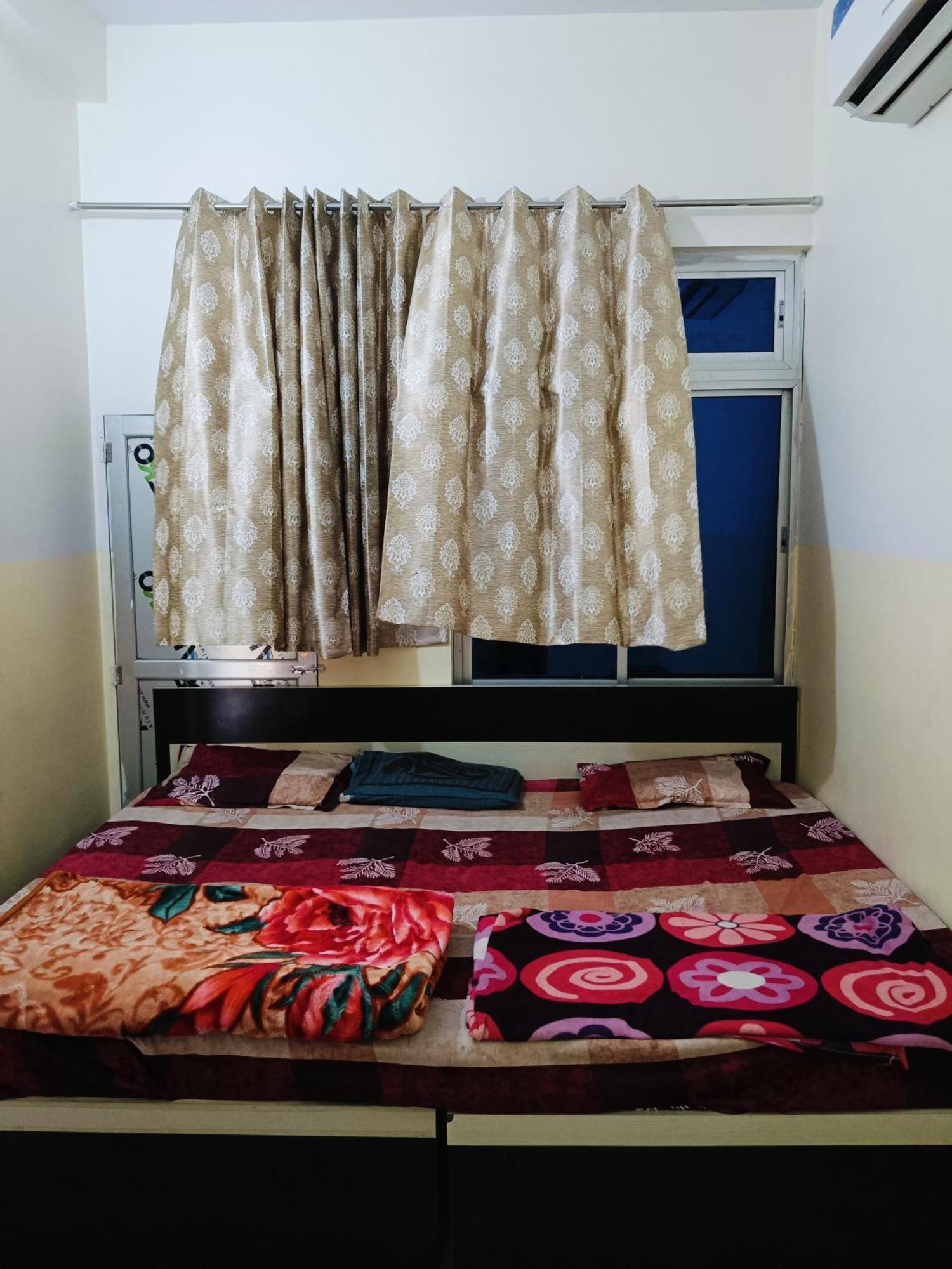 Jai Hanuman Guest House Palsana  المظهر الخارجي الصورة
